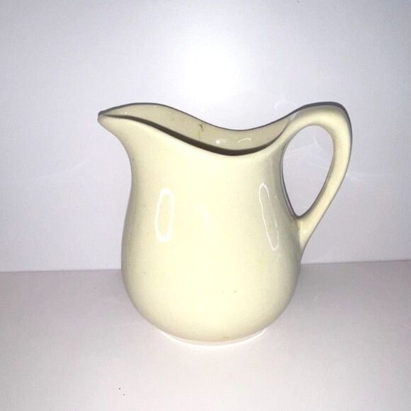 Beautiful vintage white stoneware pitcher; measures 6" x 5" x  3 1/2" - Picture 3 of 5
